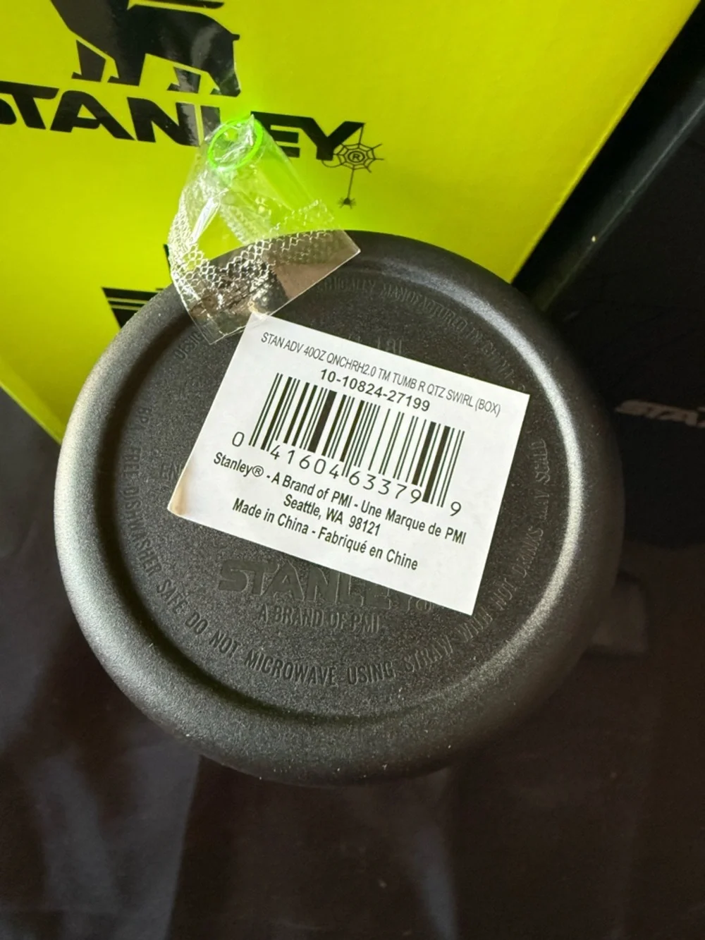 New Stanley 40oz Black Neon Green Spider Web Special with Neon Green Straw - Picture 8 of 12